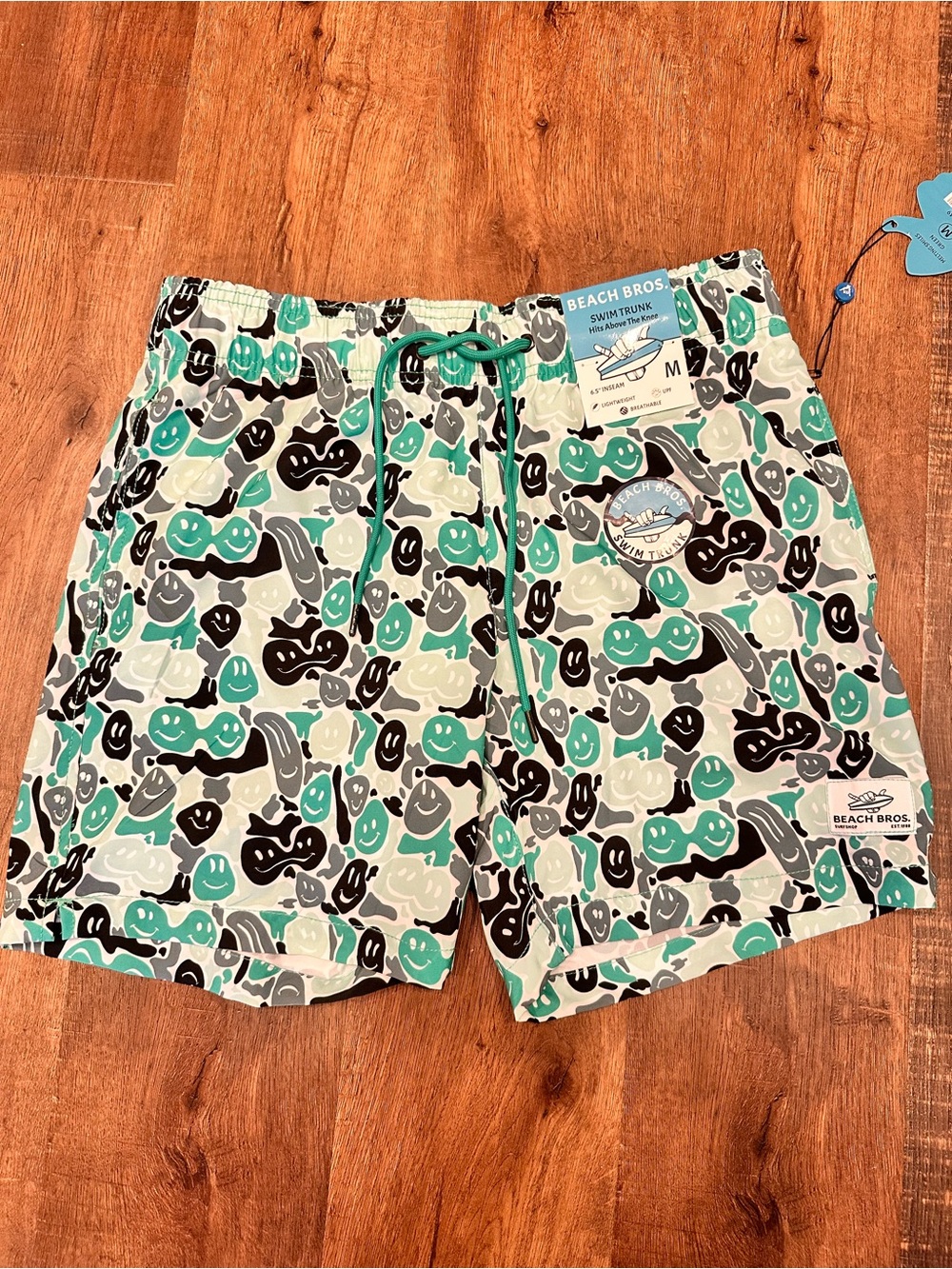 Beach bros. Men’s Aqua Smiley Print Swim Shorts med
